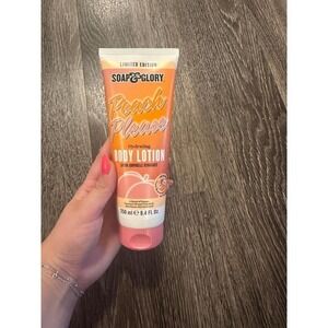 Soap & Glory Peach Please Hydrating Body Lotion Limited Edition 8.4‎ fl oz